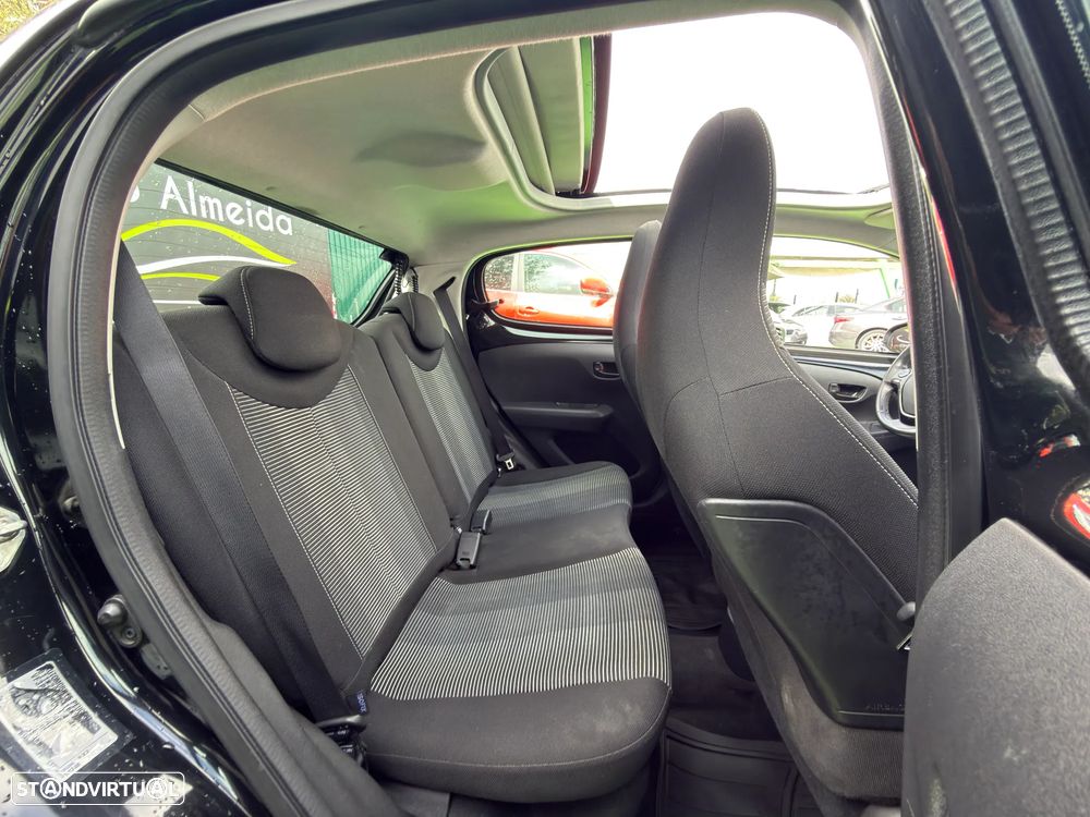 Peugeot 108 1.0 VTI S&S Top! Allure - 16