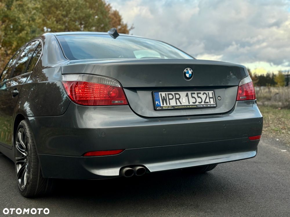 BMW Seria 5 525i - 4