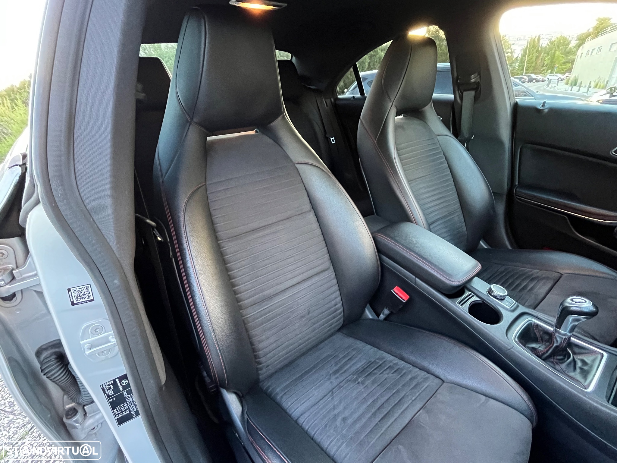 Mercedes-Benz CLA 180 d AMG Line - 37