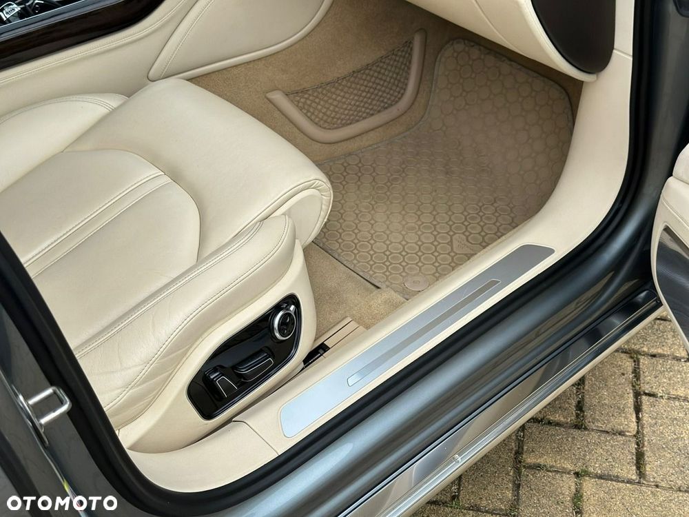 Audi A8 - 9