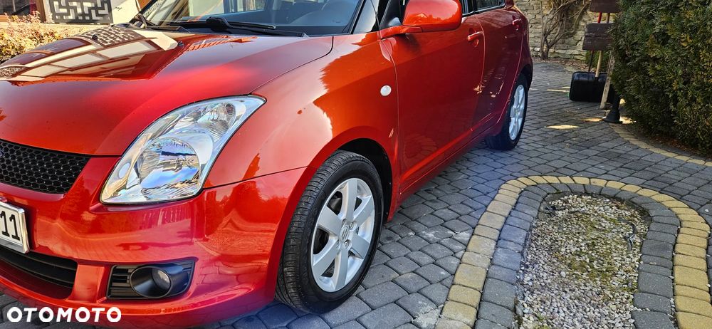 Suzuki Swift 1.3 Limited 25 - 22