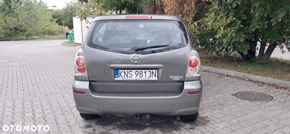 Toyota Corolla Verso 1.8 Sol + 7os - 12