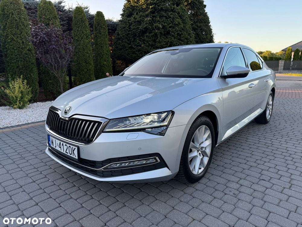 Skoda Superb 2.0 TDI SCR 4x4 Style DSG - 8
