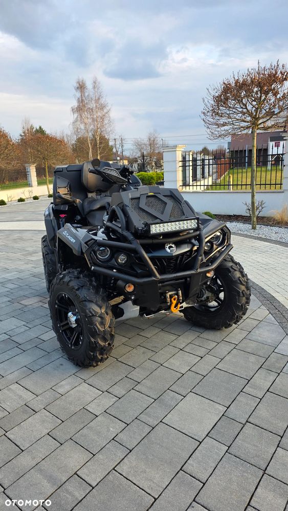 Can-Am Outlander Max - 2