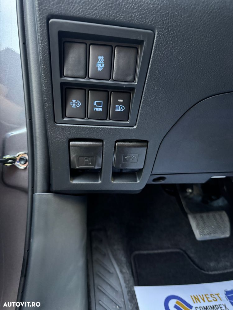 Toyota Hilux 2.8D 204CP 4x4 Double Cab AT MHEV Invincible - 9