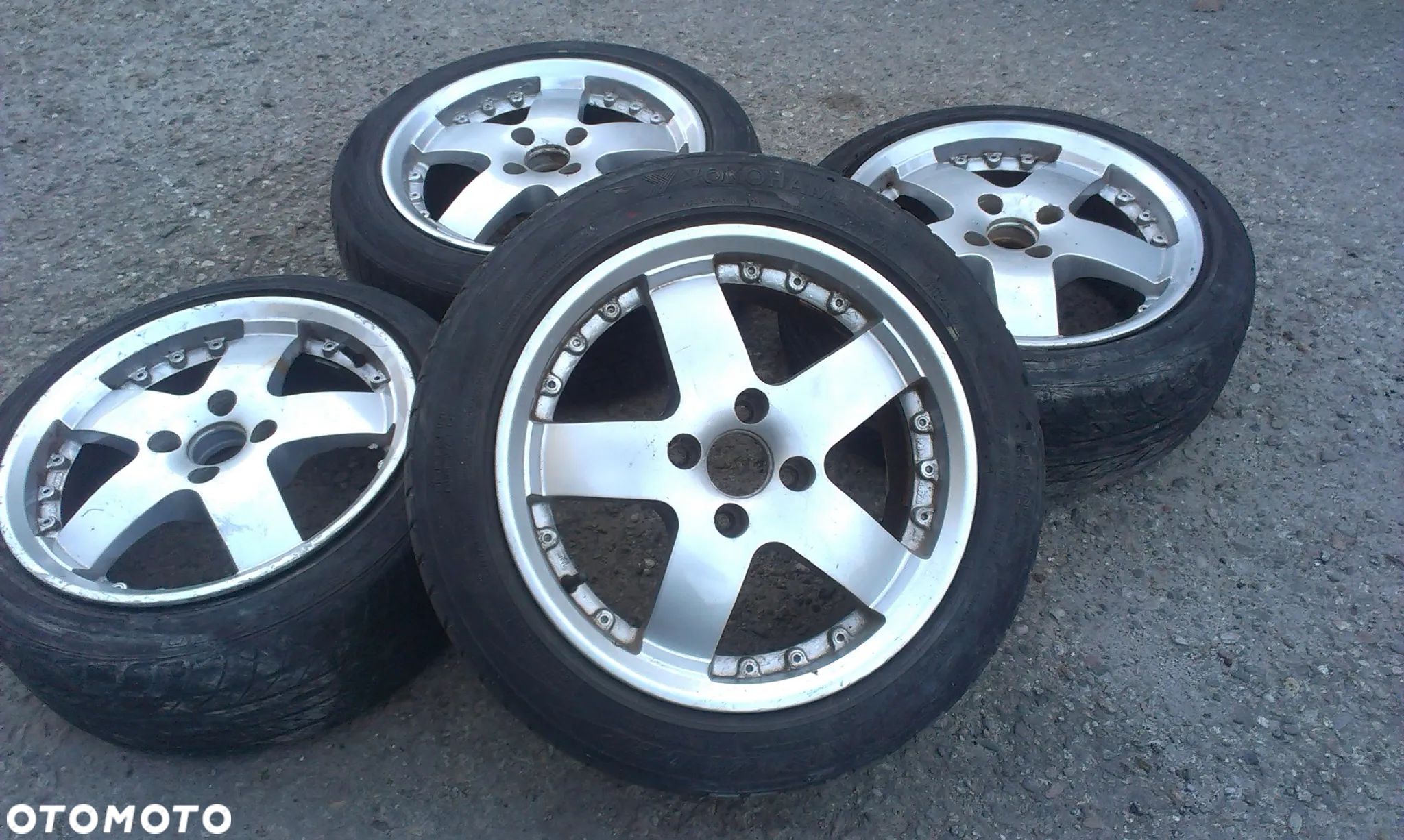 15” - ALU felgi - 4x100 r15 cali - Aluminiowe : Toyota Aygo Yaris Corolla Kia Suzuki Swift Hyundai i20 , i10 , VW polo golf , Seat , Opel , Renault Clio Nissan Note Dacia Sundero Dokker - stan: BDB + GWARANCJA !! + możliwy  MONTAŻ !! - 1