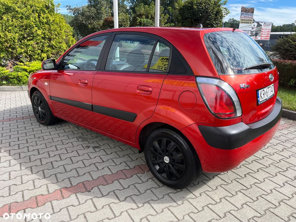 Kia Rio 1.6 Sport - 25