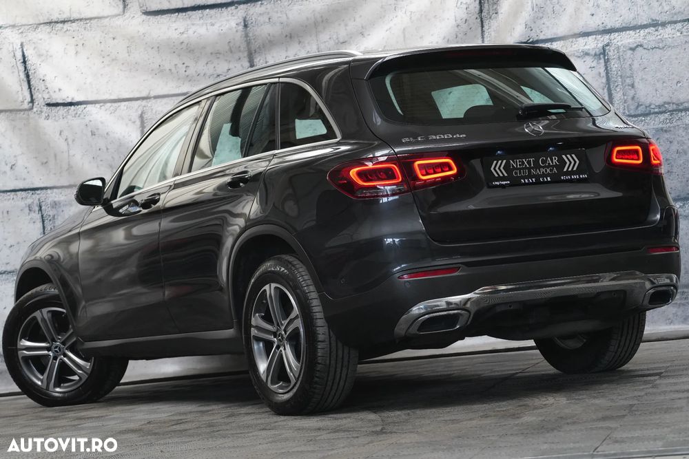 Mercedes-Benz GLC 300 de 4Matic 9G-TRONIC - 4