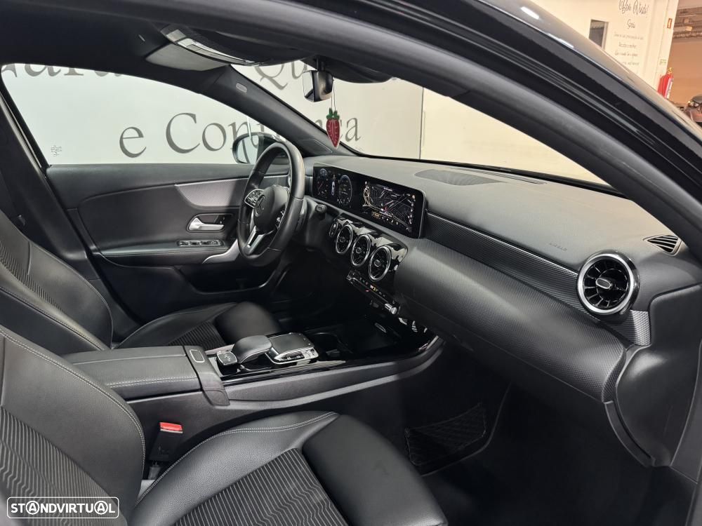Mercedes-Benz A 180 Limousine d Progressive Aut. - 40