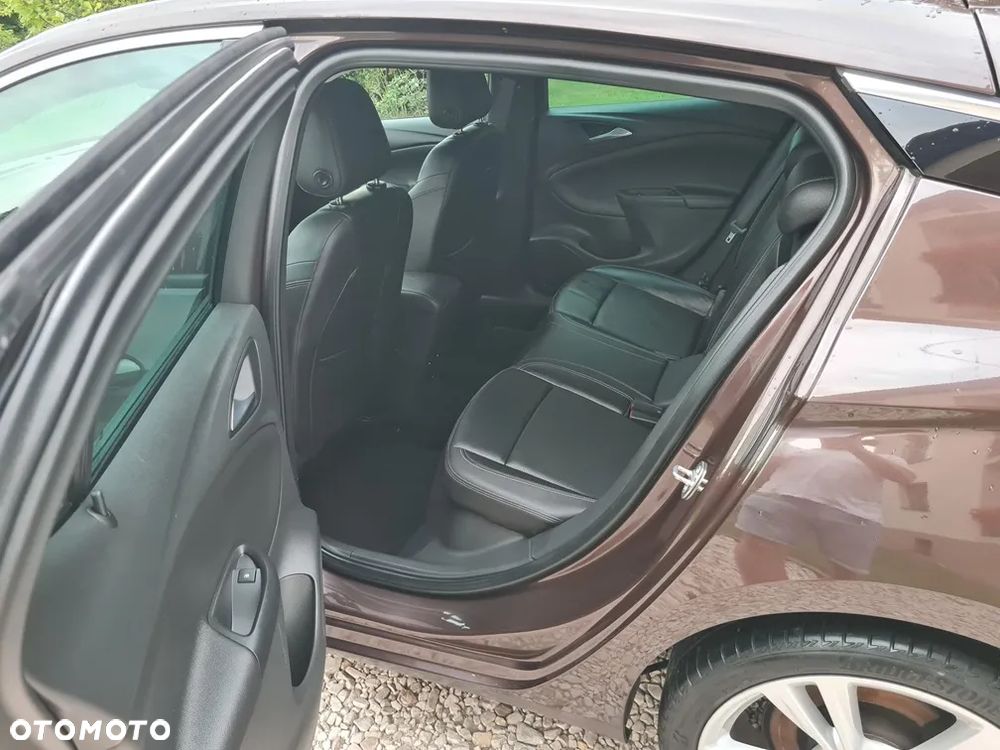 Opel Astra 1.6 BiTurbo D (CDTI) Start/Stop Innovation - 14