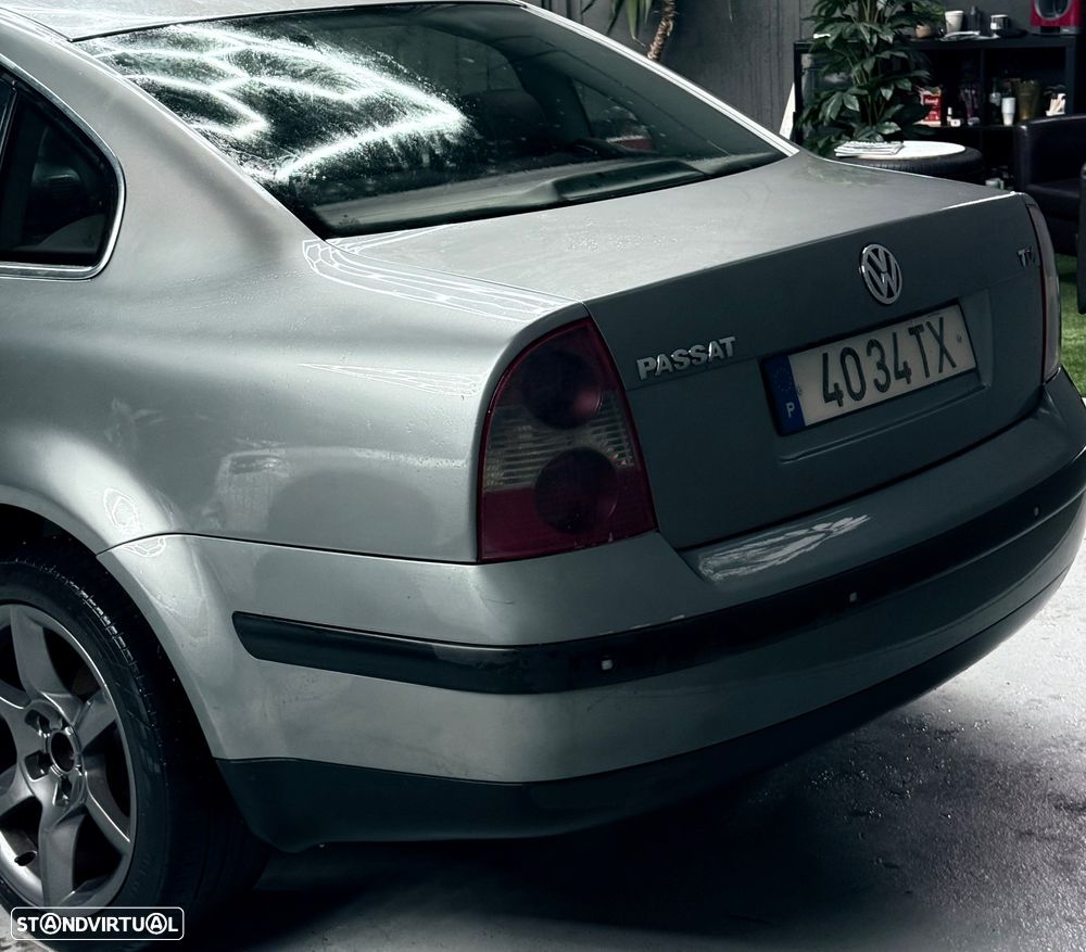 VW Passat 1.9 TDi Trendline - 7