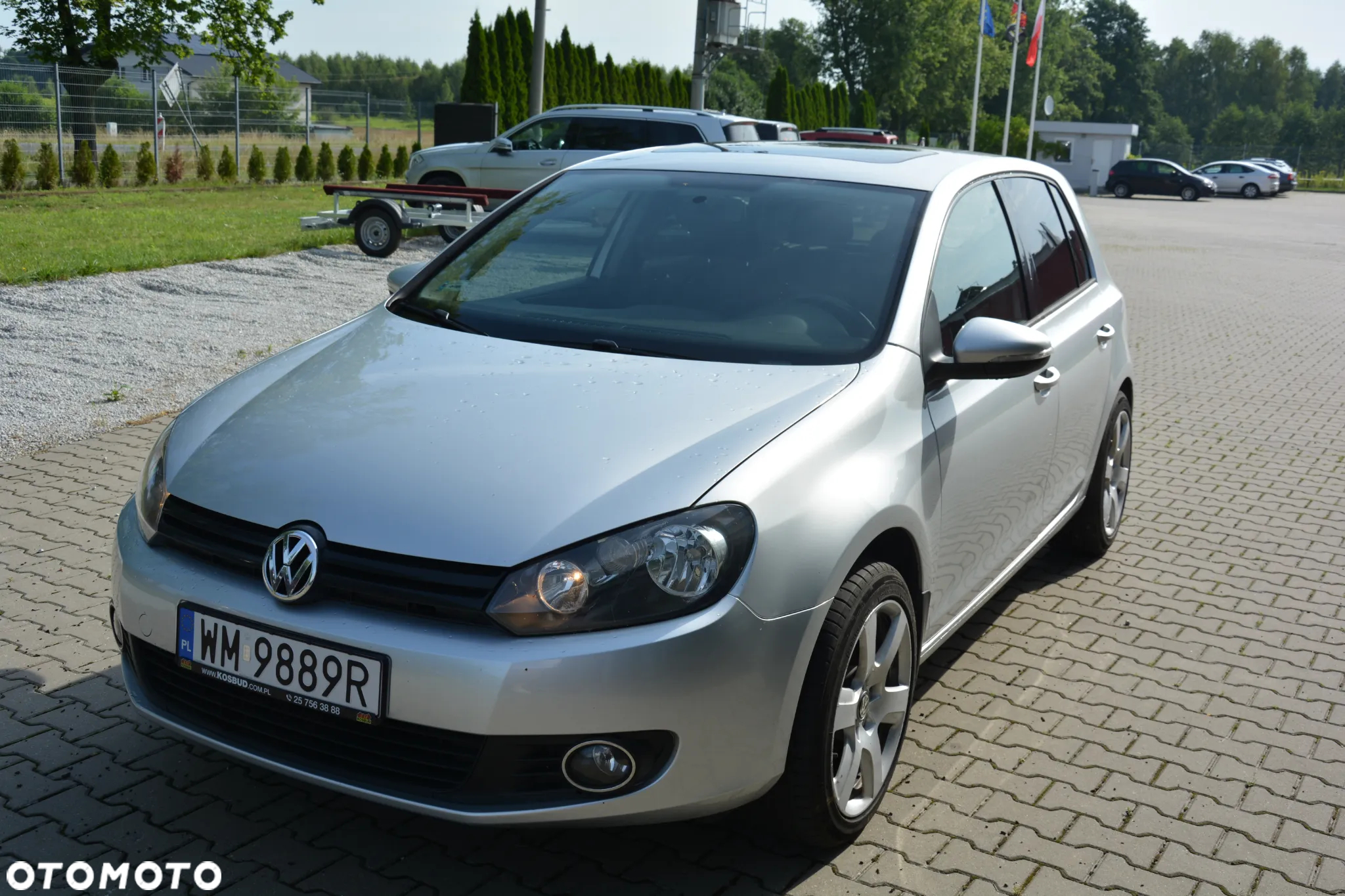 Volkswagen Golf - 2