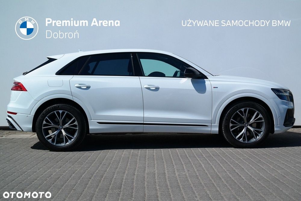 Audi Q8 - 9