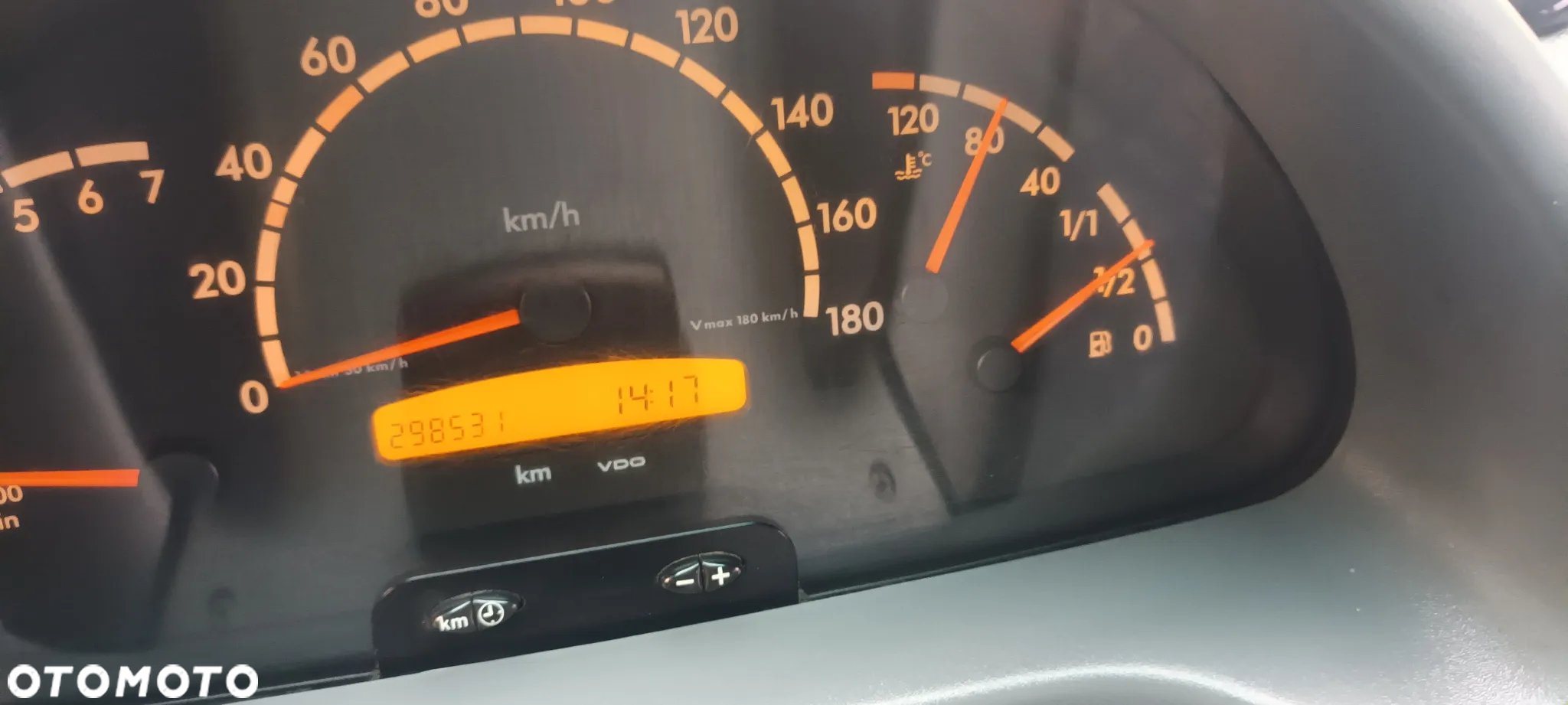 Mercedes-Benz Sprinter - 9