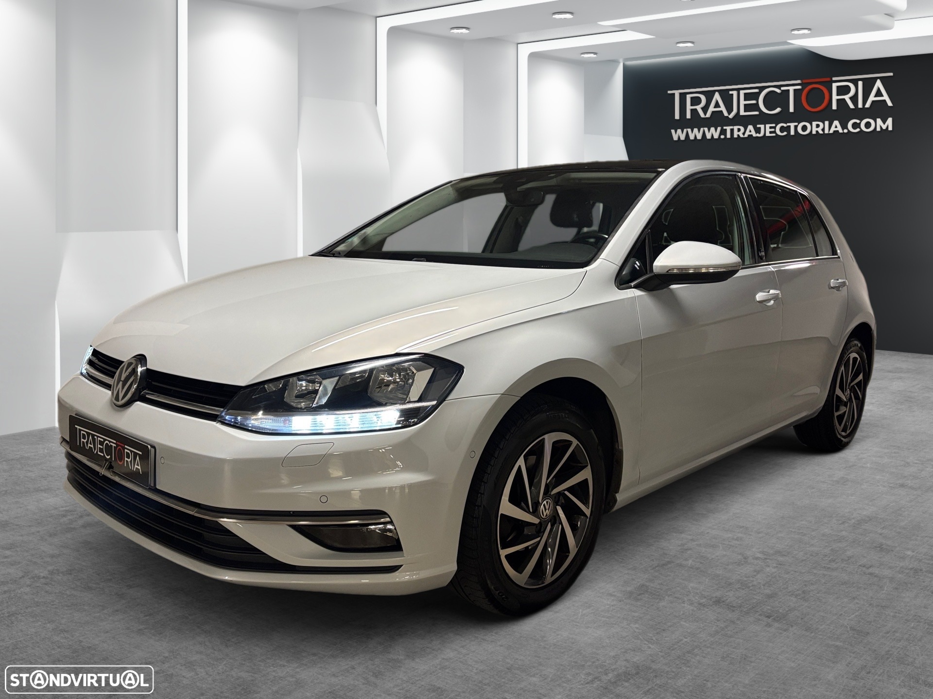 VW Golf 1.0 TSI Trendline DSG - 3