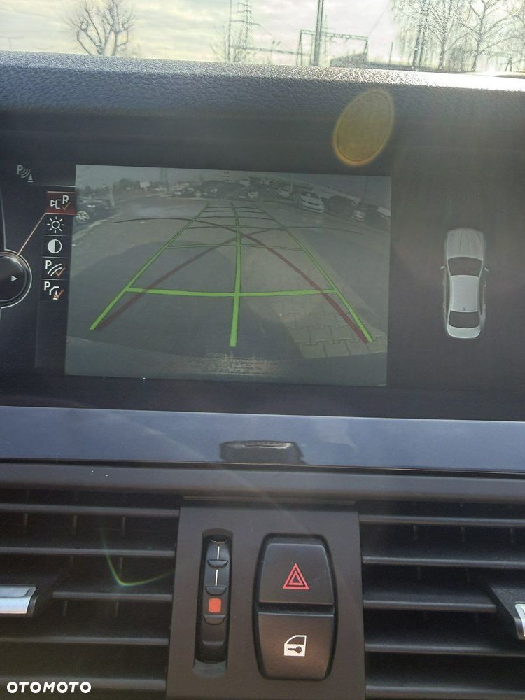 BMW Seria 5 528i xDrive Luxury Line - 21