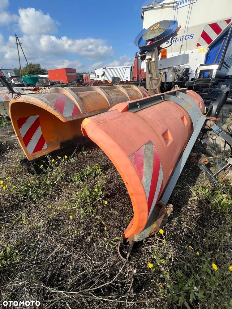 Pług do sniegu, PŁUGI BĄDŹ GOTOWY NA ZIMĘ ! REZERWACJA !! - 4