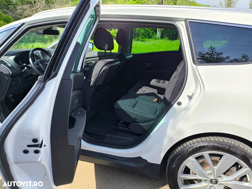 Renault Grand Scenic - 6