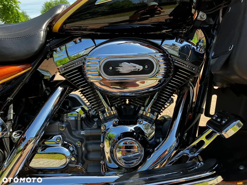 Harley-Davidson FLHTCU Ultra - 16