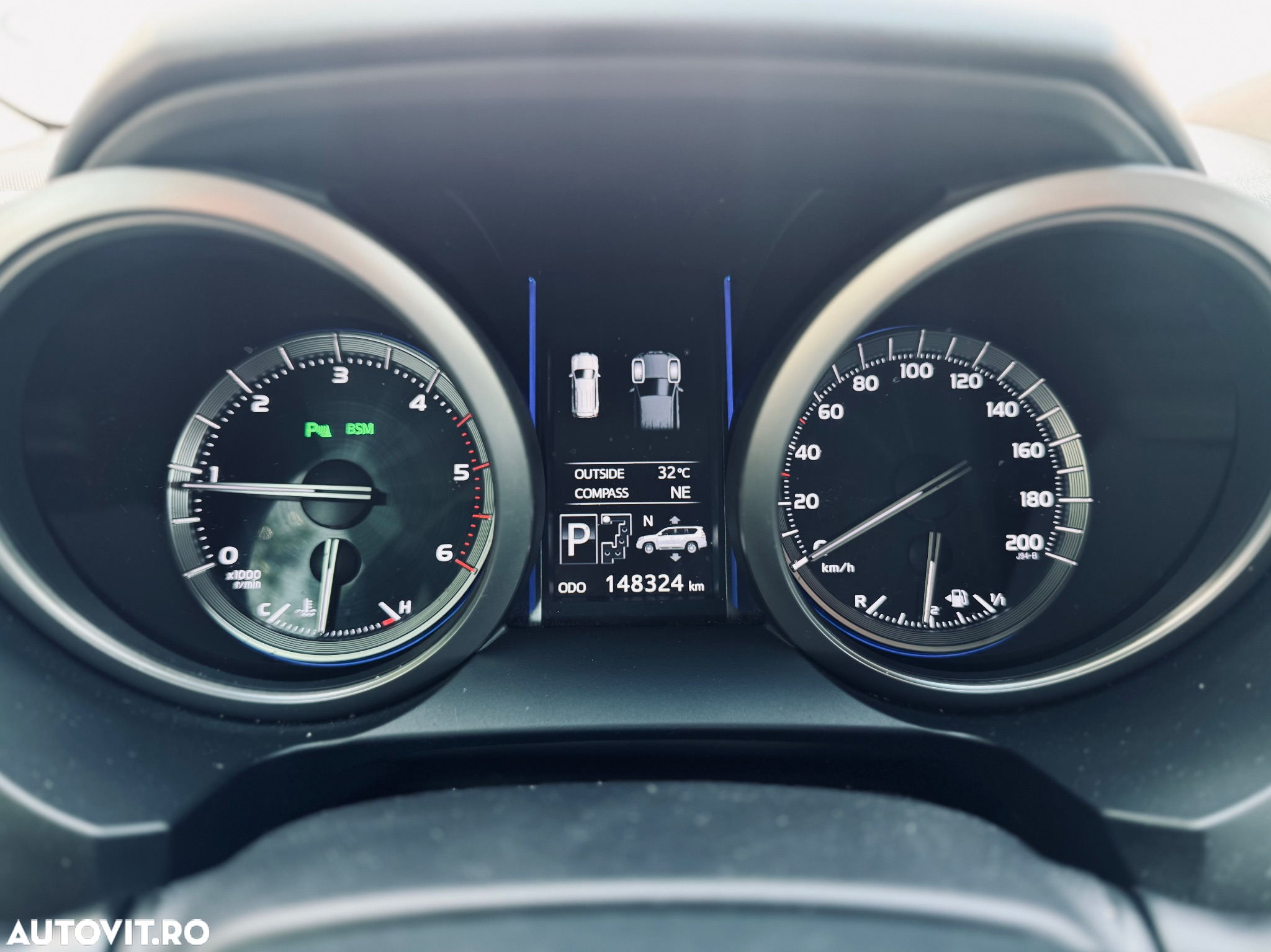 Toyota Land Cruiser 2.8l Turbo D-4D Aut. Luxury - 24