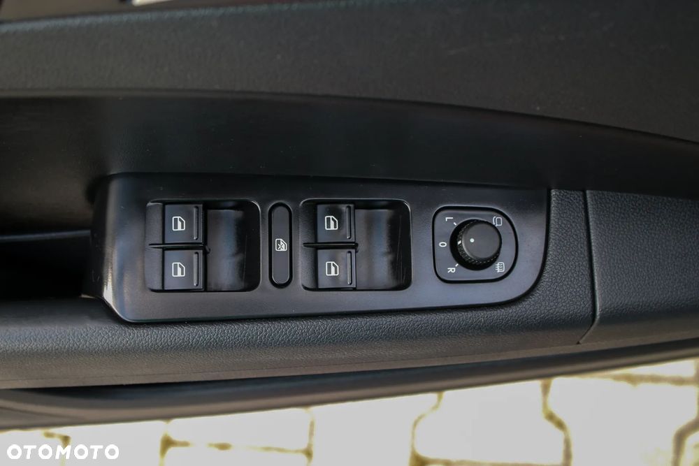 Skoda Superb Combi 2.0 TDI DSG L&K - 28