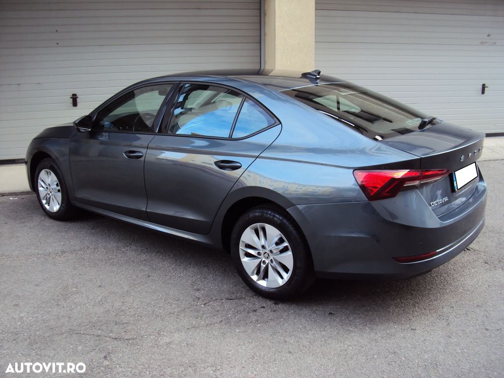 Skoda Octavia 2.0 TDI DSG Ambition - 3