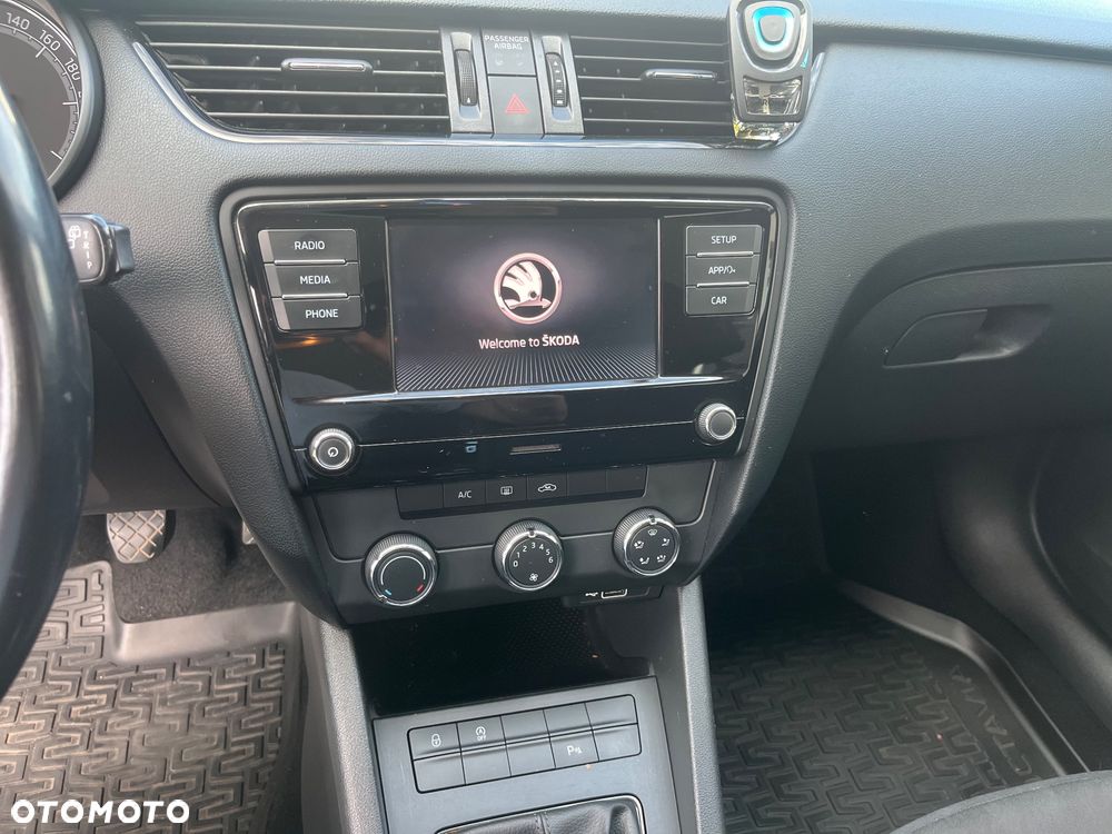 Skoda Octavia 1.6 TDI Clever - 11