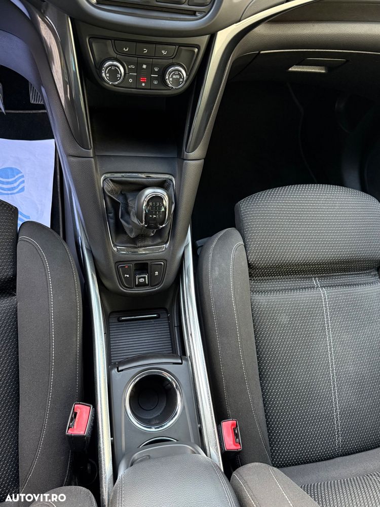 Opel Zafira 2.0 CDTI ECOTEC Cosmo - 17