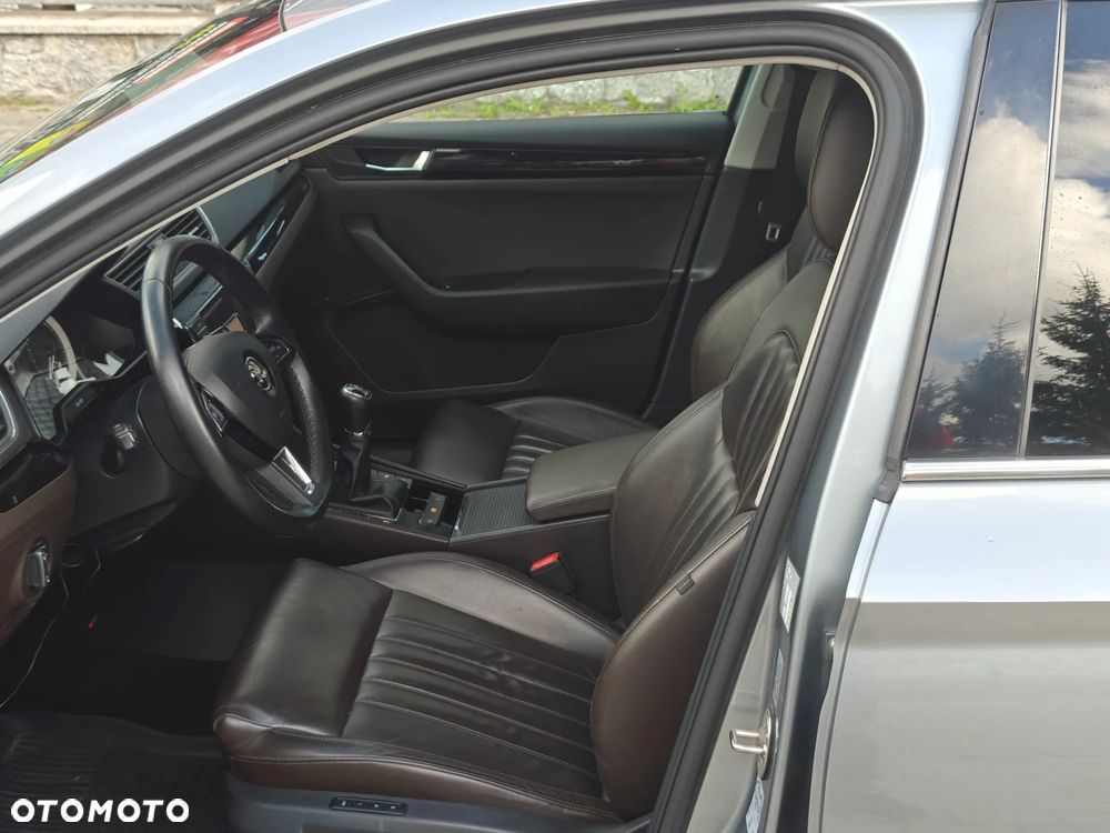 Skoda Superb 2.0 TDI L&K - 12
