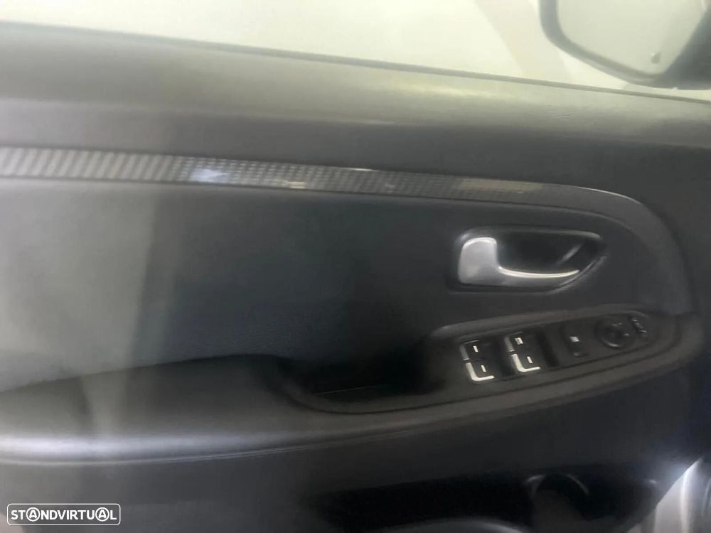 Kia Carens 1.7 CRDi ISG TX Aut. - 15