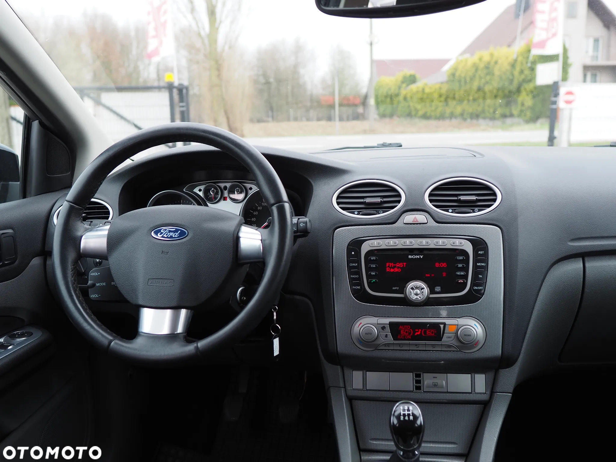 Ford Focus - 8