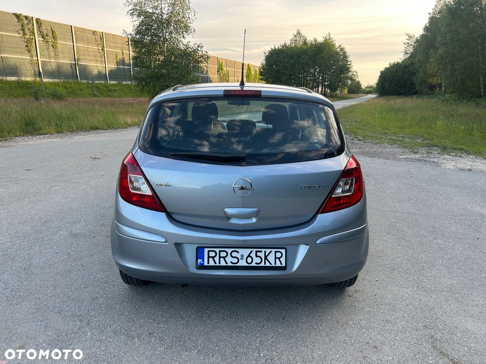 Opel Corsa 1.2 16V Essentia - 4