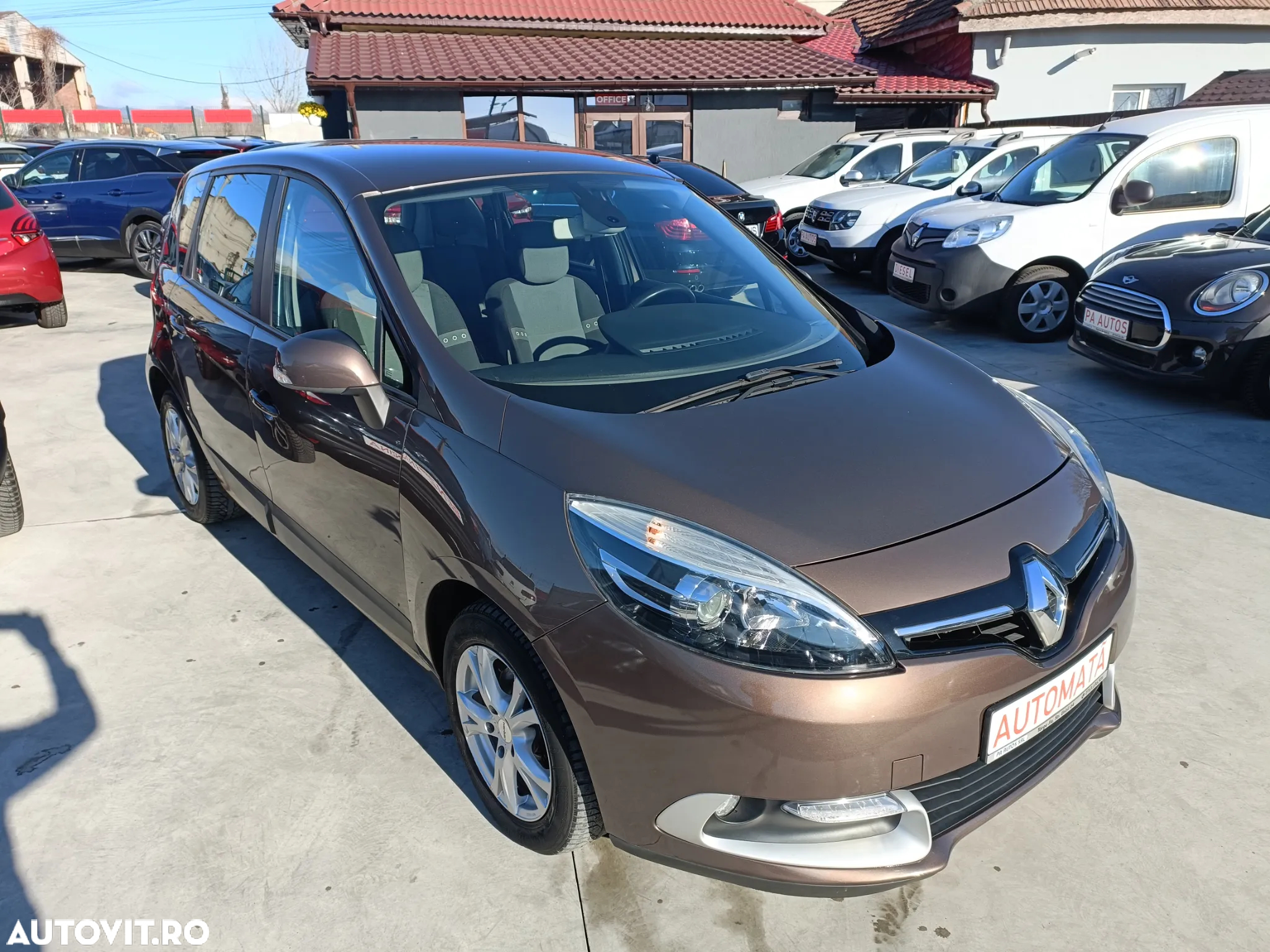Renault Scenic dCi 110 EDC LIMITED - 12