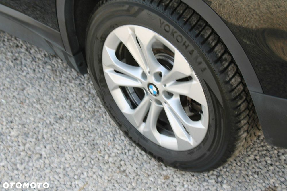 BMW X1 - 13