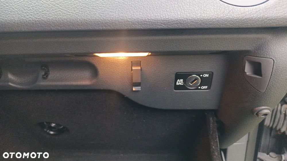 Volkswagen Golf - 11