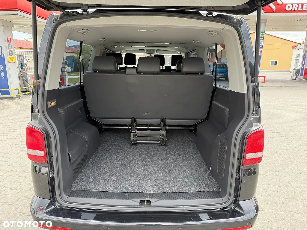 Volkswagen Caravelle - 12