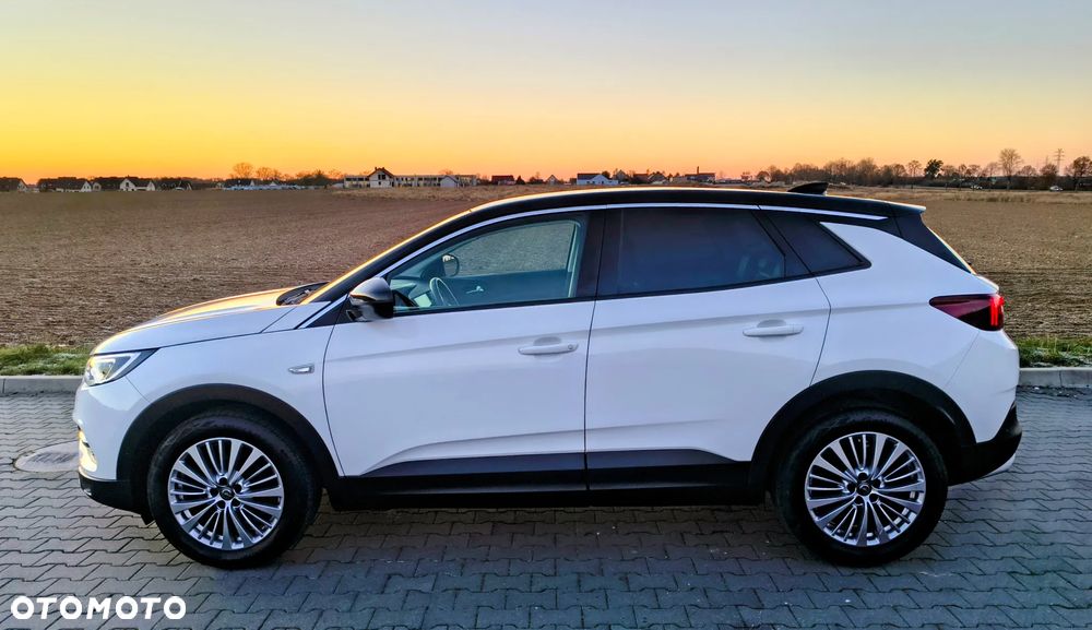 Opel Grandland X 1.2 Start/Stop Automatik Business INNOVATION - 4