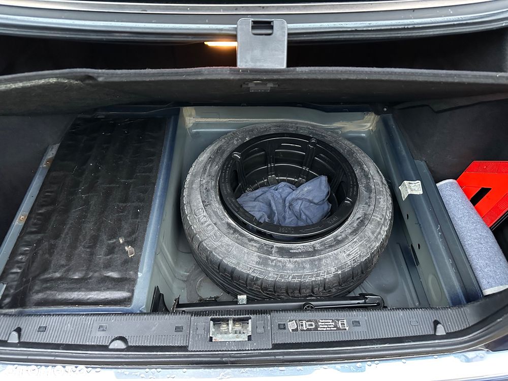 Mercedes-Benz Klasa E - 21