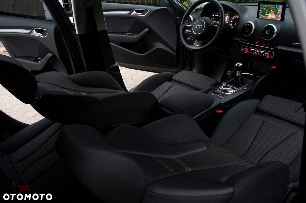 Audi A3 Sportback 2.0 TDI quattro sport - 23