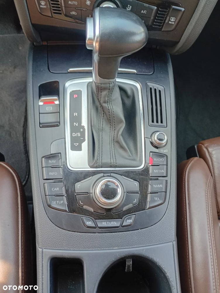 Audi A4 Allroad - 11