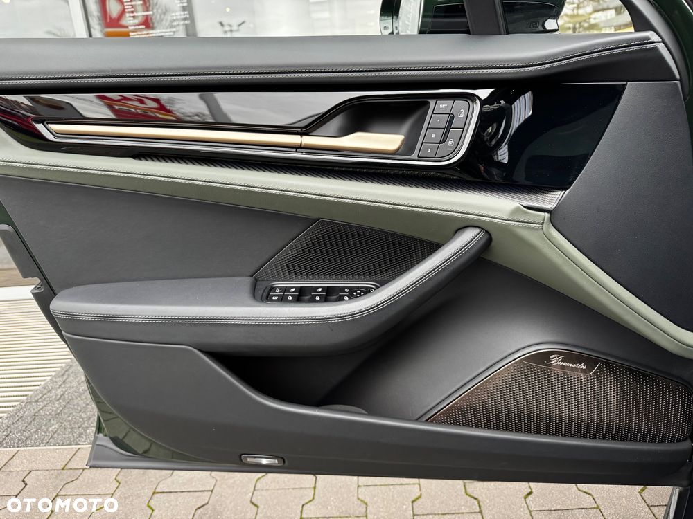 Porsche Panamera Turbo S E-Hybrid PHEV - 22