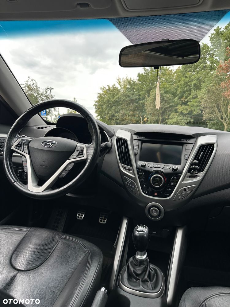 Hyundai Veloster 1.6 GDI Premium - 21