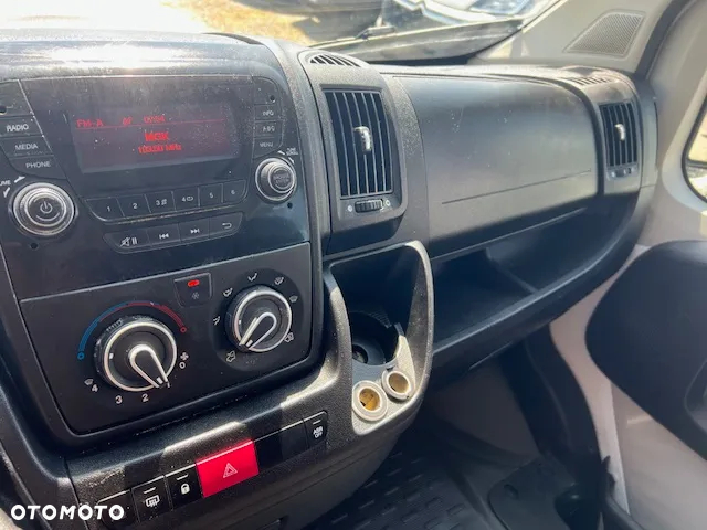 Peugeot Boxer 7-os. brygadówka doka L2H2 klima - 21