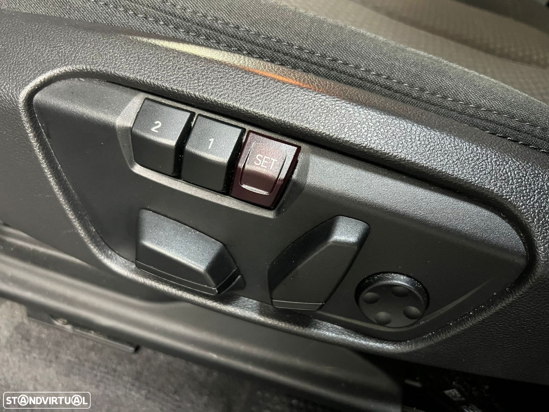 BMW X1 25 e xDrive Corporate Edition - 18