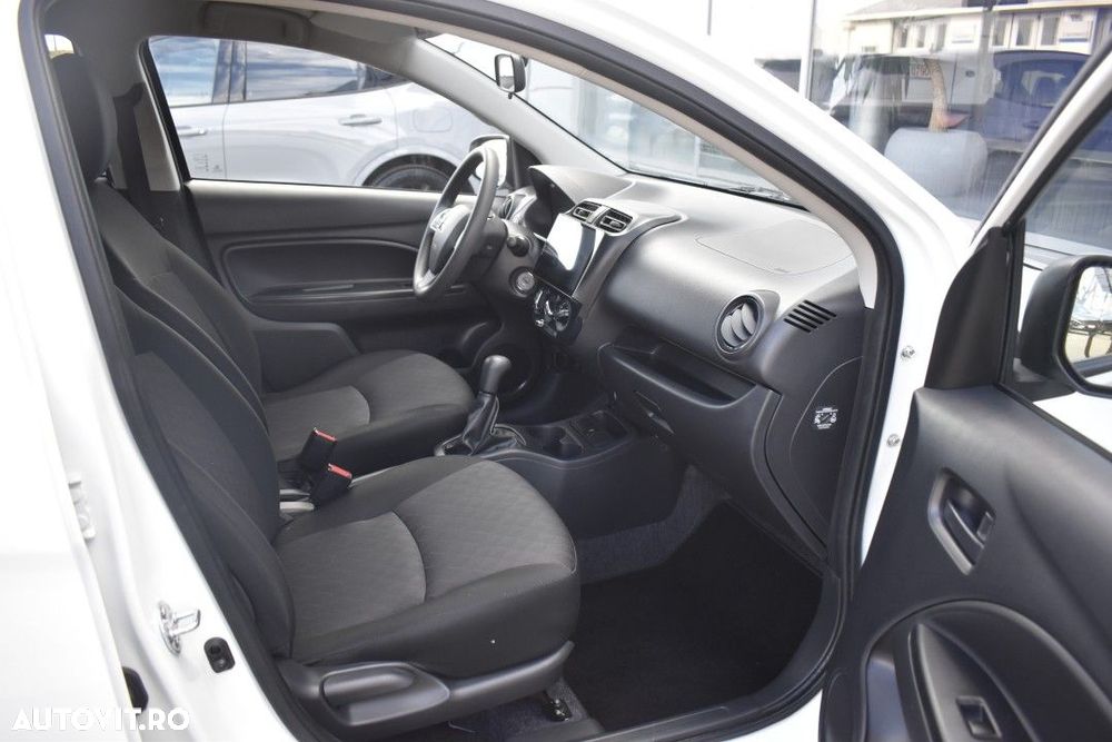 Mitsubishi Space Star - 30