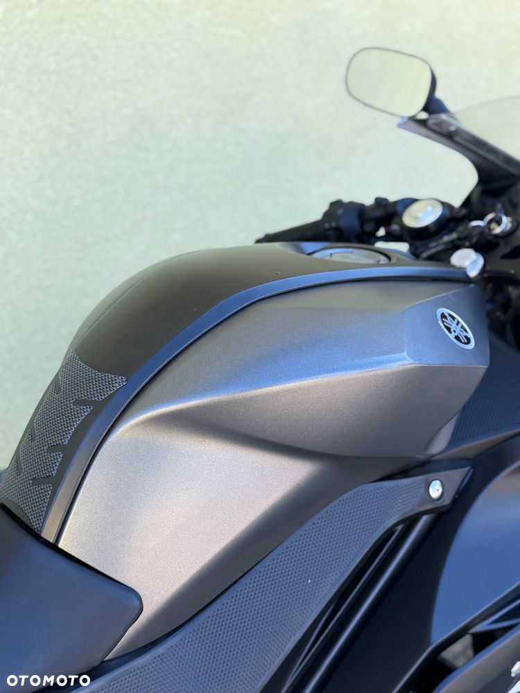 Yamaha YZF - 15