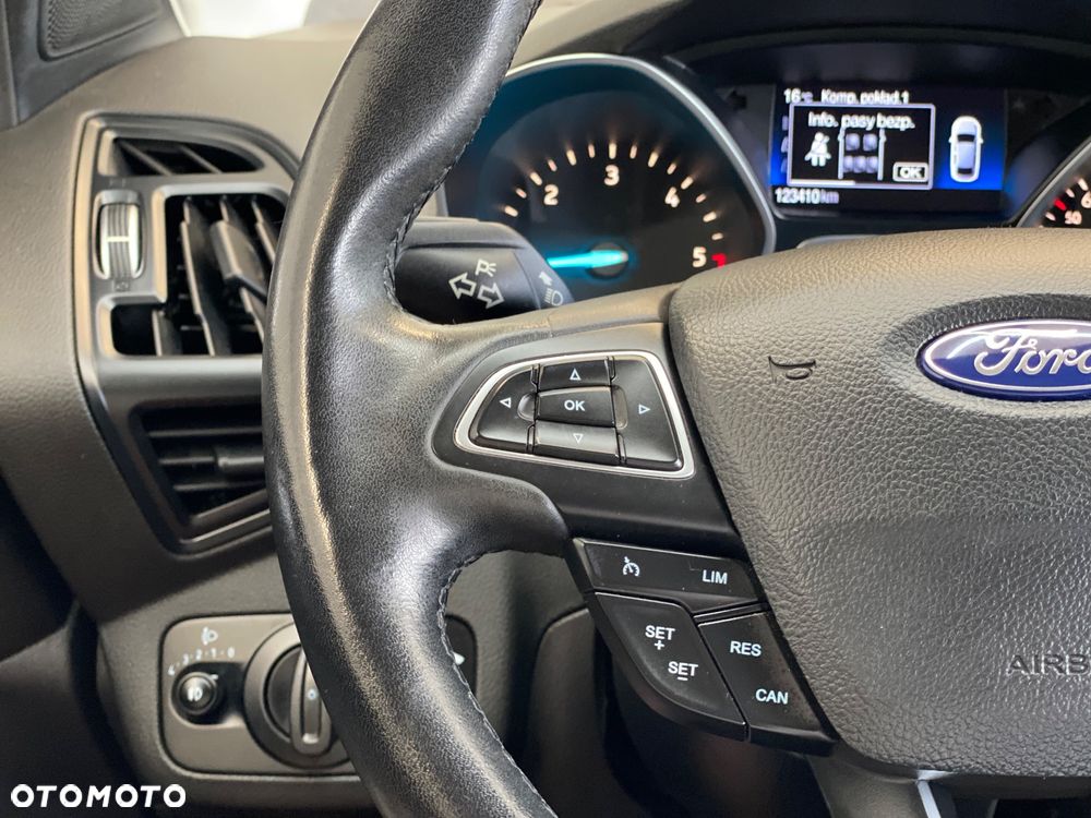 Ford Kuga 2.0 TDCi FWD Titanium - 23