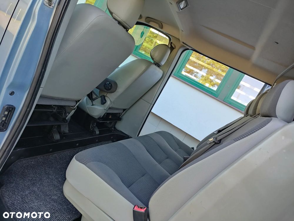 Opel Vivaro brygadówka long - 19