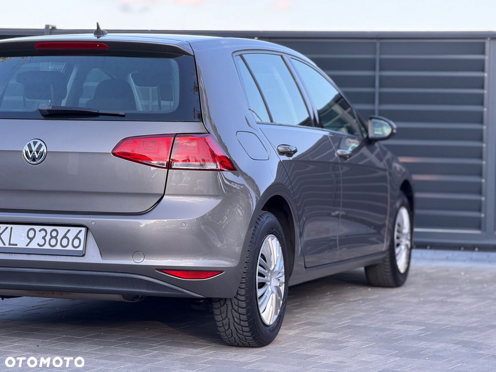 Volkswagen Golf 1.2 TSI BMT Comfortline - 26