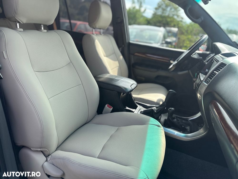 Toyota Land Cruiser - 18